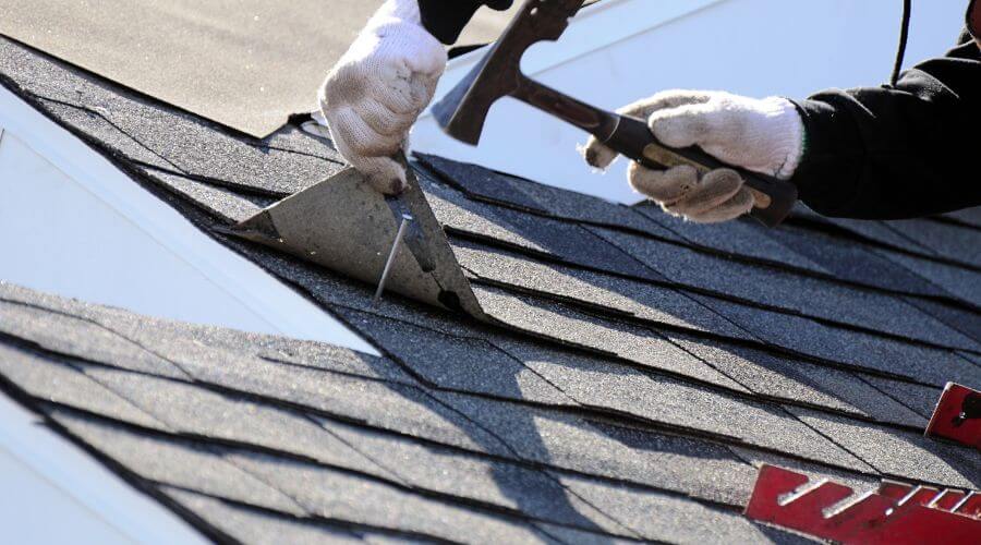 Professional gutter cleaning in Holy Cross, IA
